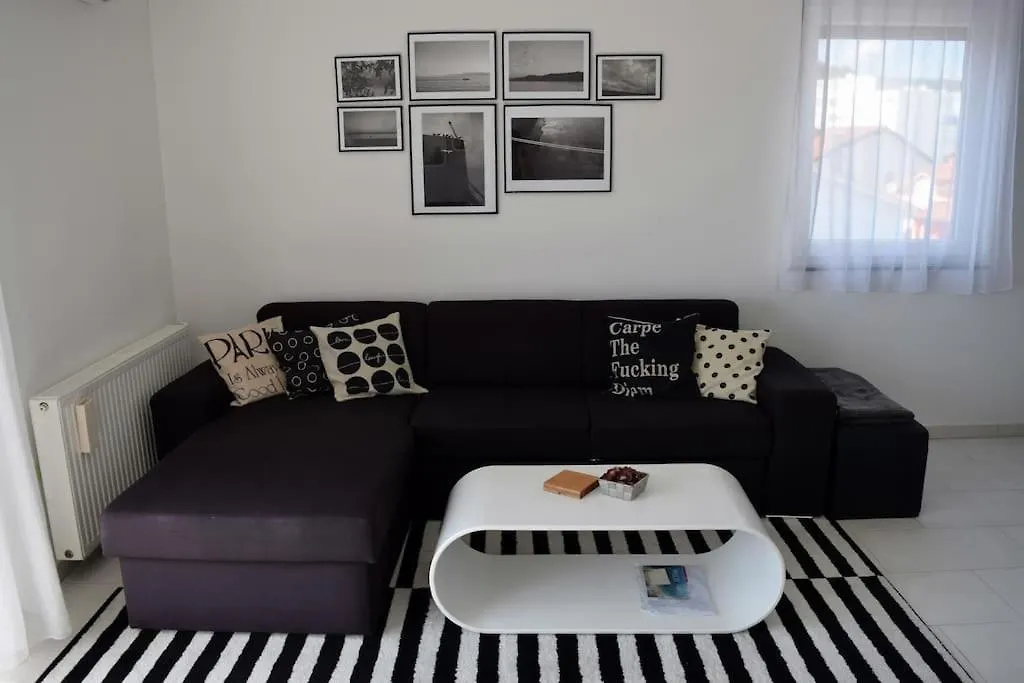 Charming Apartment In Rijeka