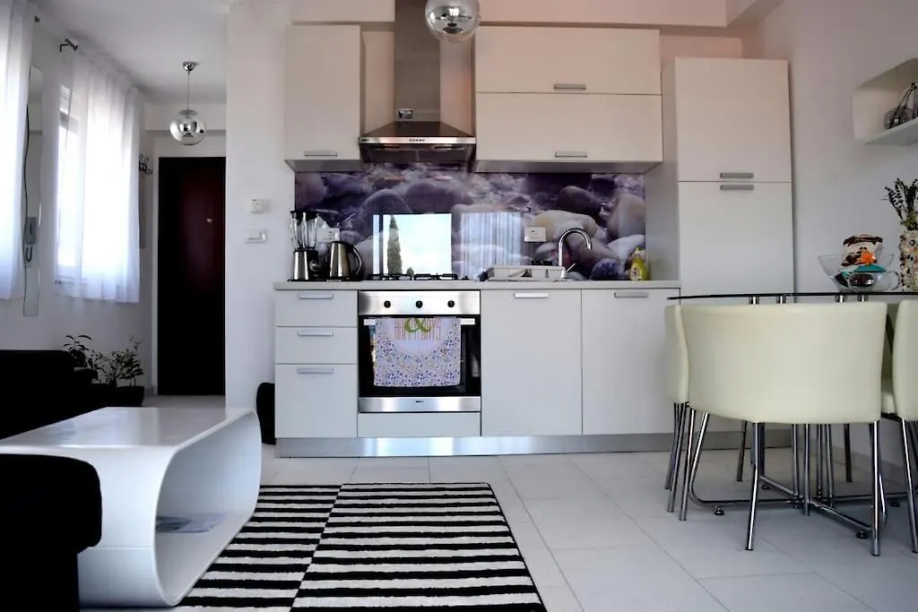 Charming Apartment In Rijeka 0*,  Croatia