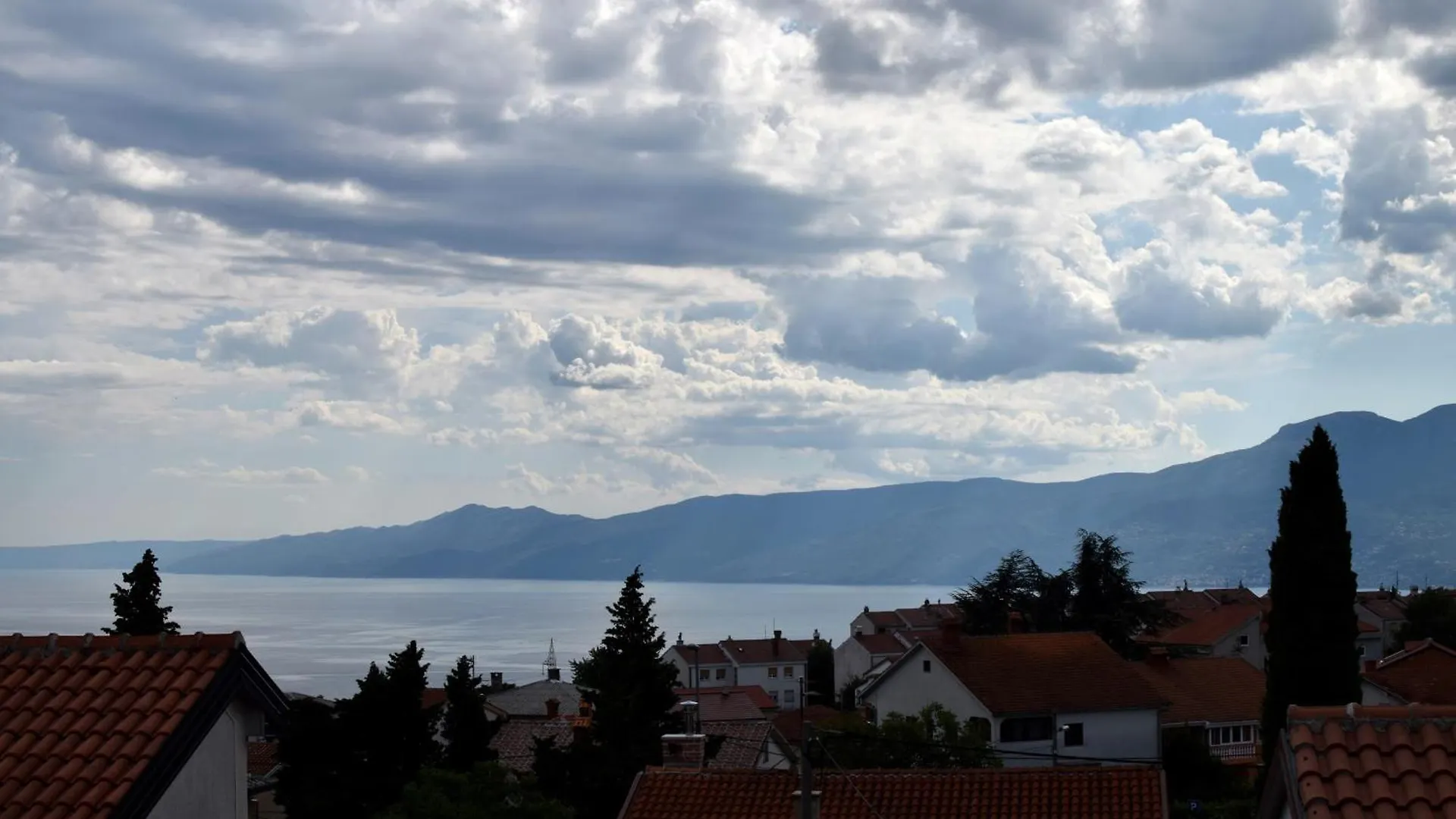 Rijeka - Charming Apartment With Sea View And Private Parking